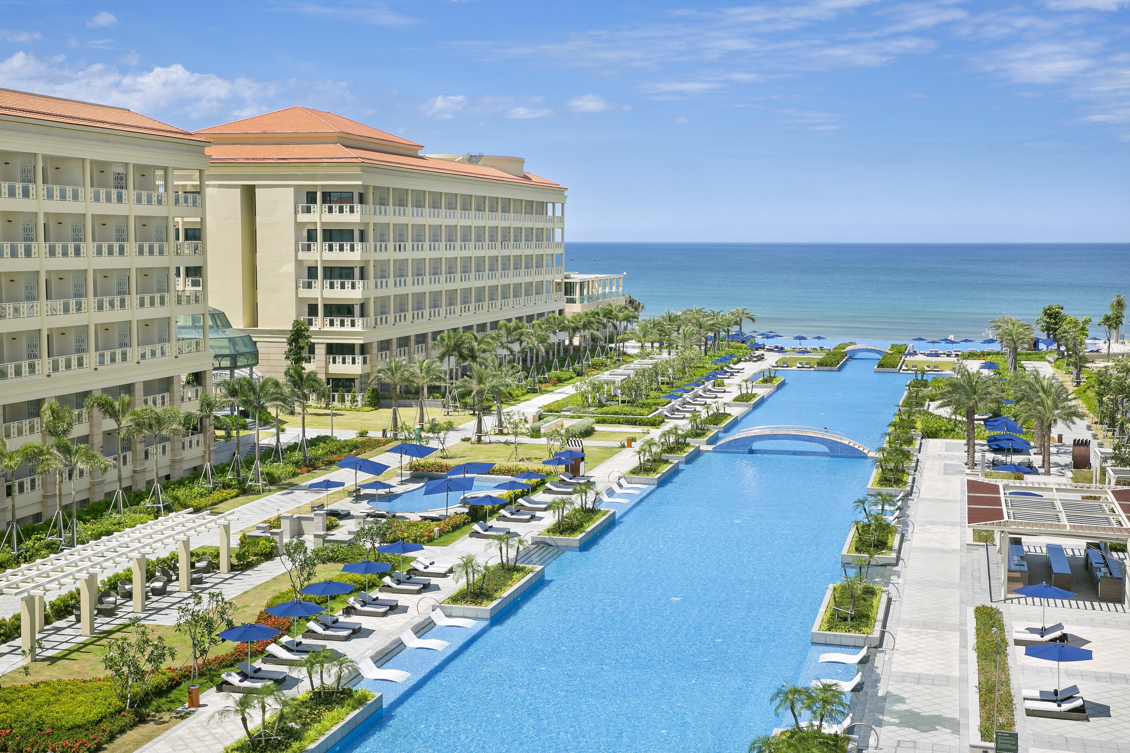 Sheraton Grand Danang Resort & Convention Center Buitenkant foto