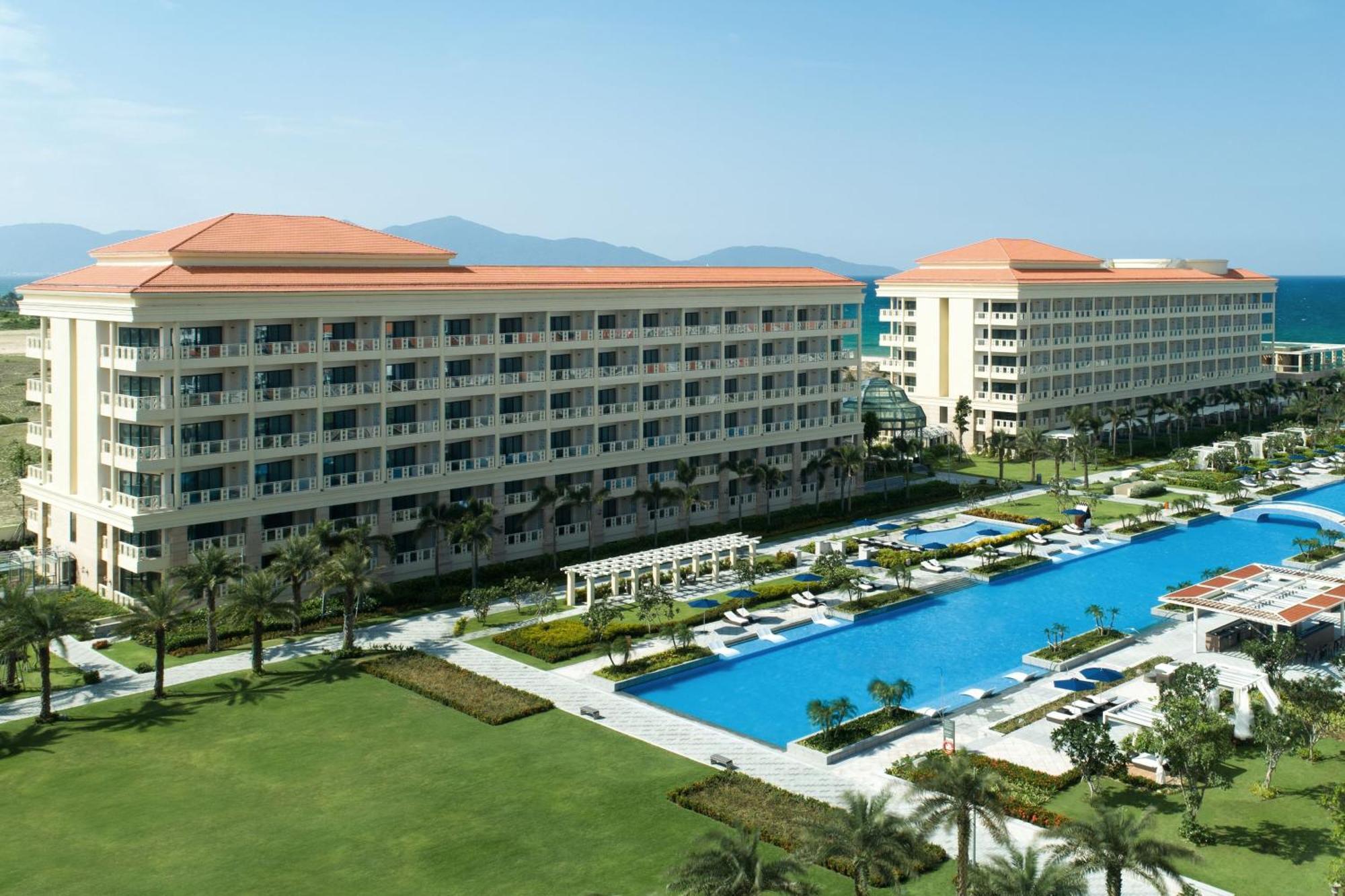 Sheraton Grand Danang Resort & Convention Center Buitenkant foto